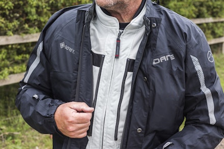 Gore-Tex-over-top-of-mesh-outer-is-most-comfortable