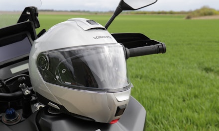 schuberth_C5_002 Schuberth C5 on a bike