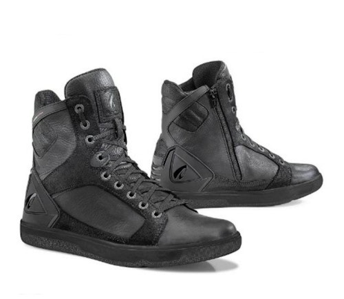 Forma Hyper Dry Boots right side