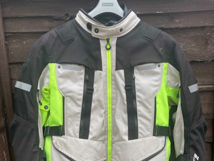 Sand4-jacket-static-2a