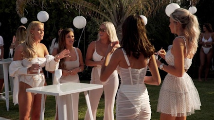 whos-still-on-towie towie chloe courtney amber clelia olivia