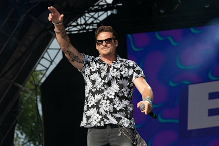 lee-ryan-performing-copy lee ryan