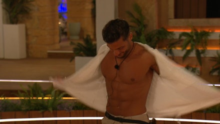 ©ITV Davide Love Island