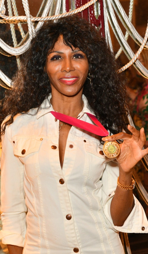 sinitta-celebs-go-dating