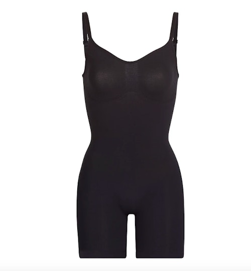 SKIMS, Sculpting Bodysuit Mid Thigh W. Open Gusset