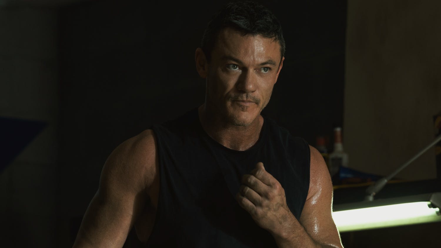 Luke Evans in Echo 3