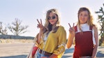 elizabeth olsen aubrey plaza ingrid goes west