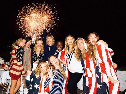 hailey-baldwin-taylor-swift hailey-baldwin-taylor-swift
