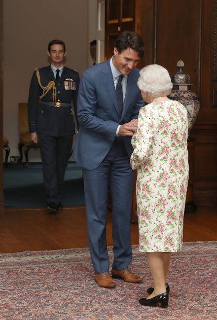 justin-trudeau-queen-elizabeth justin-trudeau-queen-elizabeth