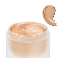 Elizabeth Arden, Ceramide Lift and Firm Makeup Broad Spectrum Sunscreen SPF 15 (30ml), £9.30