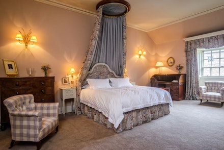 scone castle, airbnb, rental scone castle, airbnb, rental