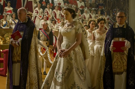 Queen Elizabeth's Coronation in The Crown Queen Elizabeth's Coronation in The Crown