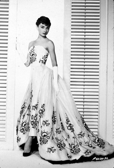 Audrey Hepburn in Givenchy couture for Sabrina Audrey Hepburn in Givenchy couture for Sabrina