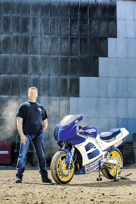 SUZUKI RF900RR SUZUKI RF900RR