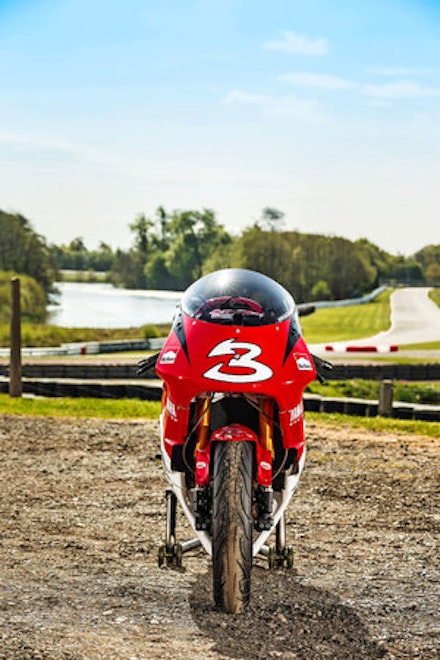 TAKEN TO THE MAX - YAMAHA RD/YZR TAKEN TO THE MAX - YAMAHA RD/YZR