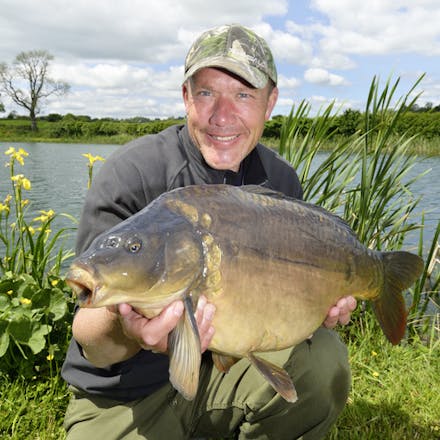 Nearly all boilies and flavours are available as either freezer or shelf-life boilies. Nearly all boilies and flavours are available as either freezer or shelf-life boilies.