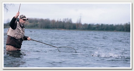 Fish a blodworm pattern Fish a blodworm pattern