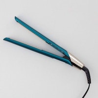 Remington Advanced Coconut Therapy Ceramic Hair Straightener