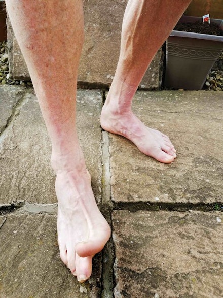 MAKING THE TRANSITION TO BAREFOOT MAKING THE TRANSITION TO BAREFOOT