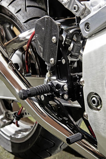 Rearsets have gone from stock to Coerce to Gilles and Wendy’s happy for the moment. Rearsets have gone from stock to Coerce to Gilles and Wendy’s happy for the moment.