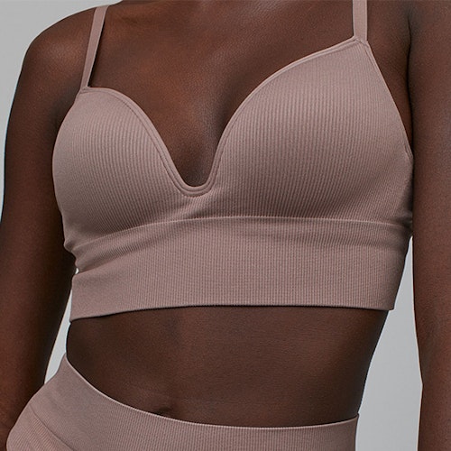 Seamless jersey push-up bra
