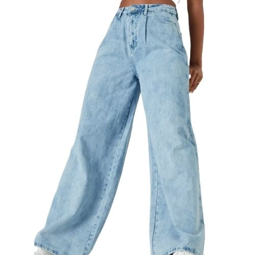 Light blue baggy boyfriend jeans