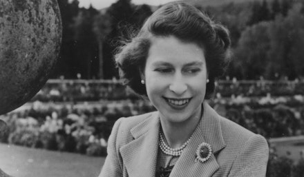 Queen's brooch Queen's brooch