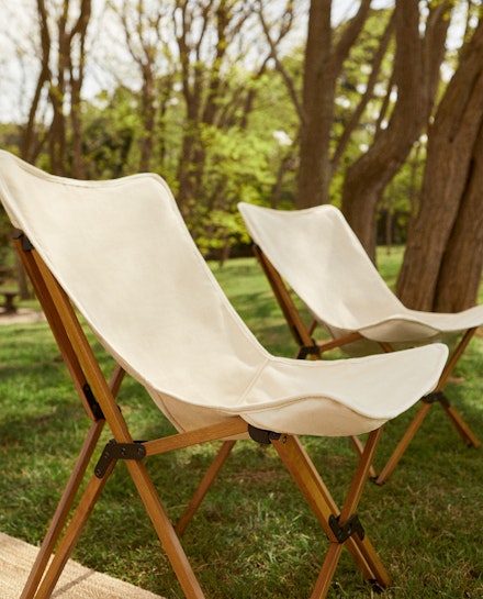 Canvas and wood folding chairs from Zara Home Canvas and wood folding chairs from Zara Home