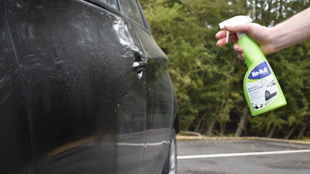 Applying NoH2O Waterless Wash & Polish to a Renault Zoe Applying NoH2O Waterless Wash & Polish to a Renault Zoe