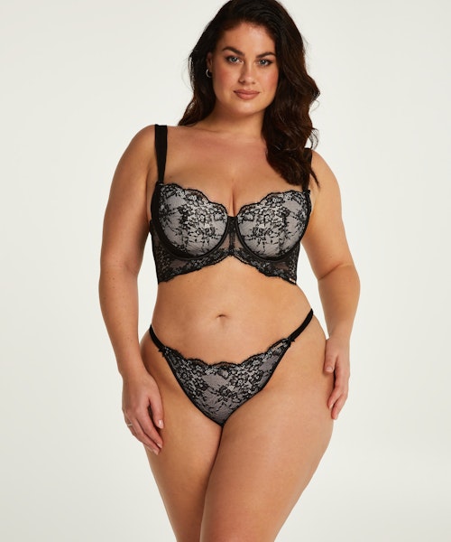 Elissa Padded LonglineUnderwired Bra Lucy Hale in Black