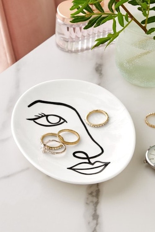 Secret Santa Gifts For Those On A Budget