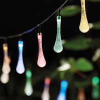 Raindrop Solar String Lights