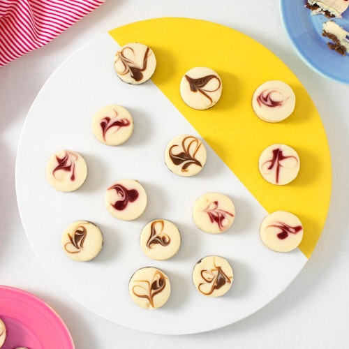 24 Mini Cheesecake Selection