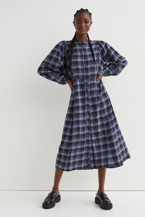 H&M, Batwing-Sleeved Dress, WAS £34.99 NOW £19