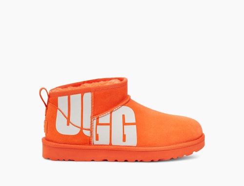 Classic Ultra Mini Logo Boot, WAS £125 NOW £111.99