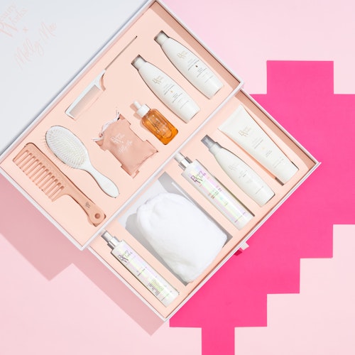 Molly Mae Vault, Beauty Works Valentines Gift Guide For Her Female Women