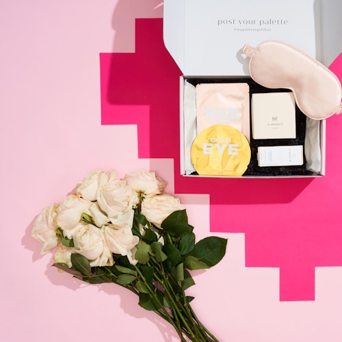 Valentines Gift Guide For Her Female Women, Dusky Roses Gift Box, £100, Palette