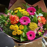 Rose Free Beautiful Brights Bouquet