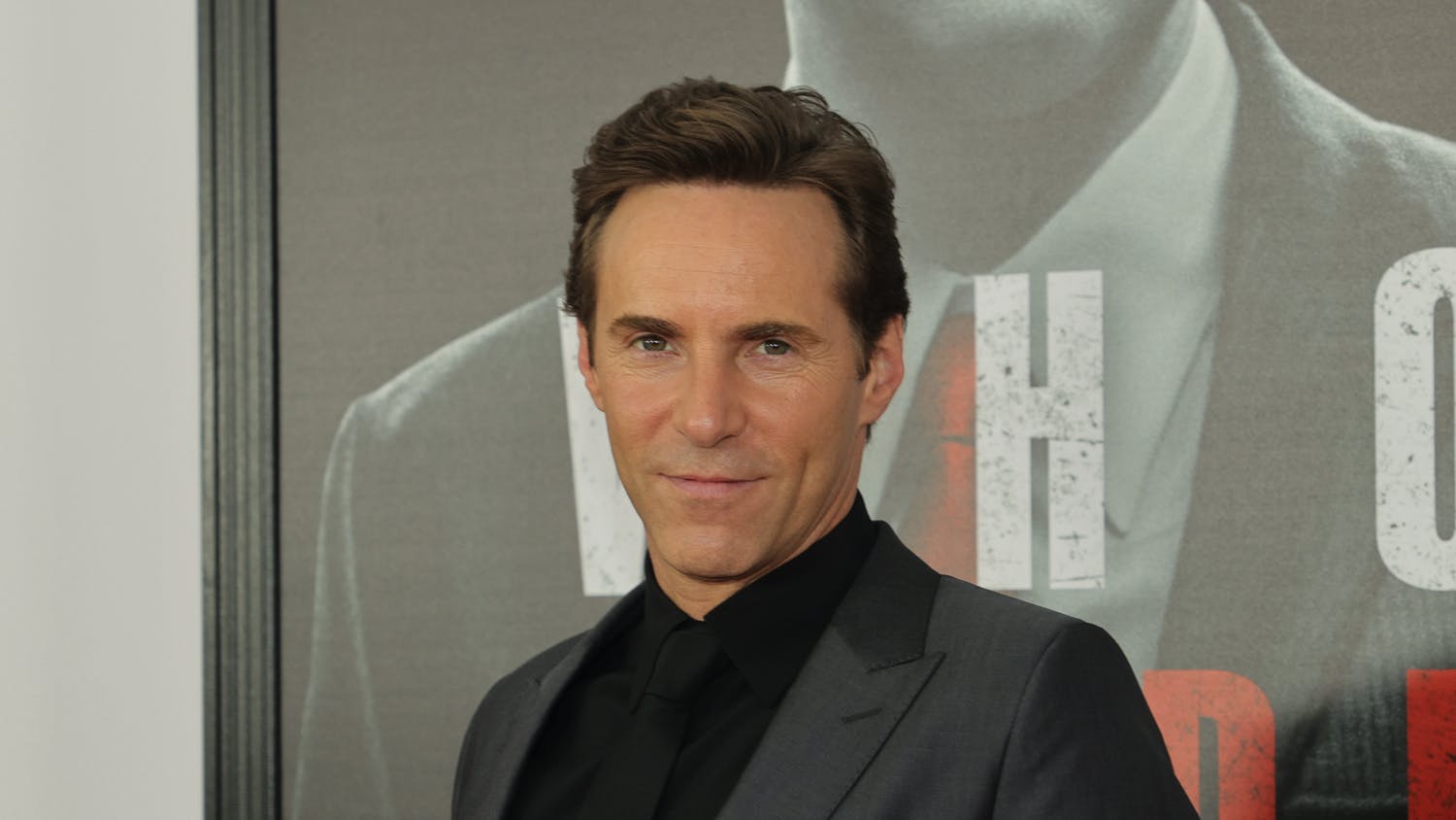 Alessandro Nivola