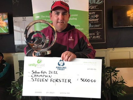Steven lifted the trophy and £5k top prize Steven lifted the trophy and £5k top prize