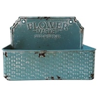 Mesa Metal Wall Planter