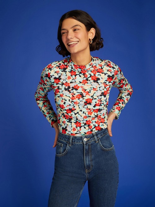 what to buy this weekend OMNES, Isa Top in 80s Painted Floral With BCI Cotton, £29