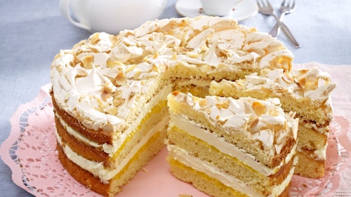 White chocolate cake