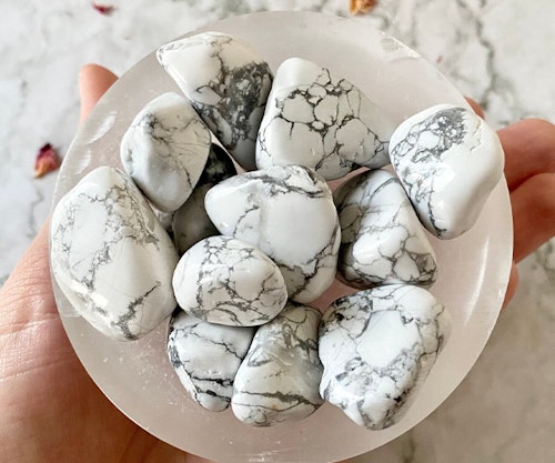 Howlite