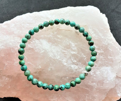 Bracelet length: 18-20 inches