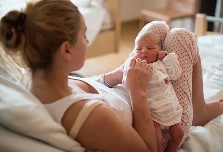 feel-more-human-caesarean