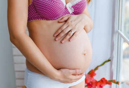 34-weeks-pregnant-symptoms-red-spots
