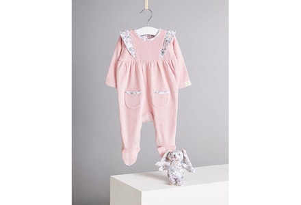 baby-grow