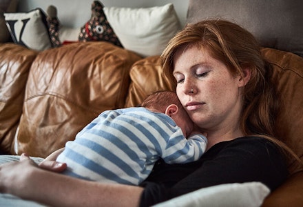 tired-new-mum2-1