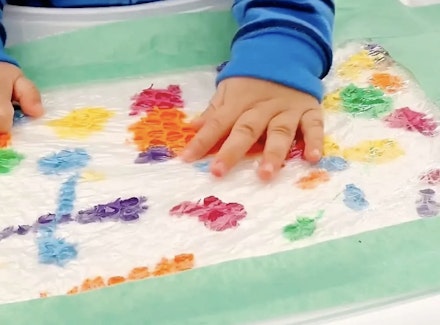 Bubble-wrap-painting